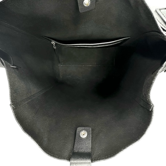 Everlane The Studio Bag - Black Leather Shoulder Bag - Picture 8 of 9